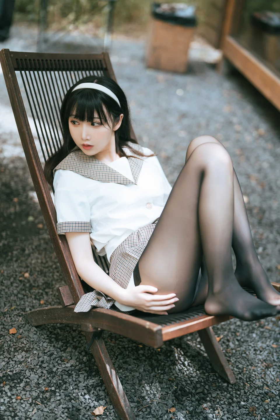 面饼仙儿 - JK黑丝露营 [40P-499MB] tg@simisebaisi 【丝足阁】007.webp